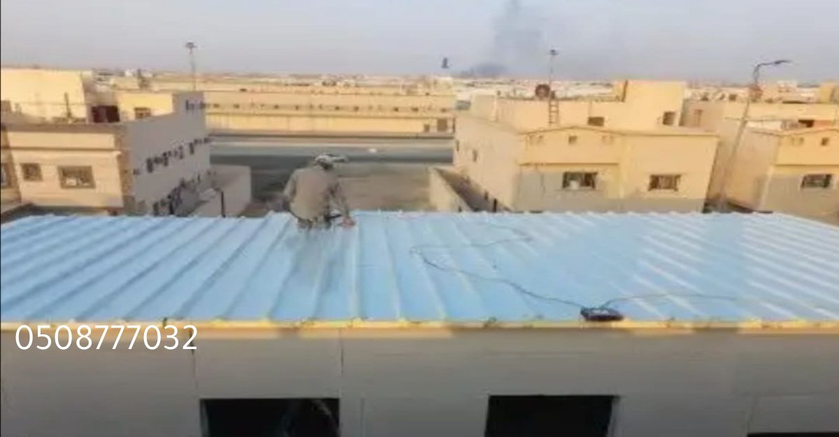 تركيب ساندوتش بانل بجدة توضح جودة الألواح والعزل